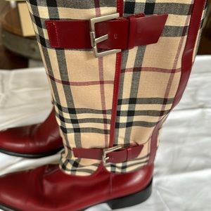 Burberry tall boots